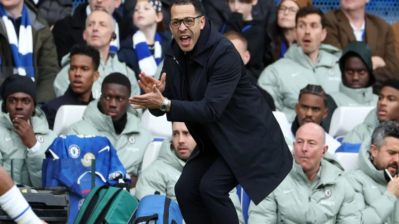 تشيلسي يكتشف هوية الشخص المتورط في تسريب أسرار الفريق للجماهير والإعلام